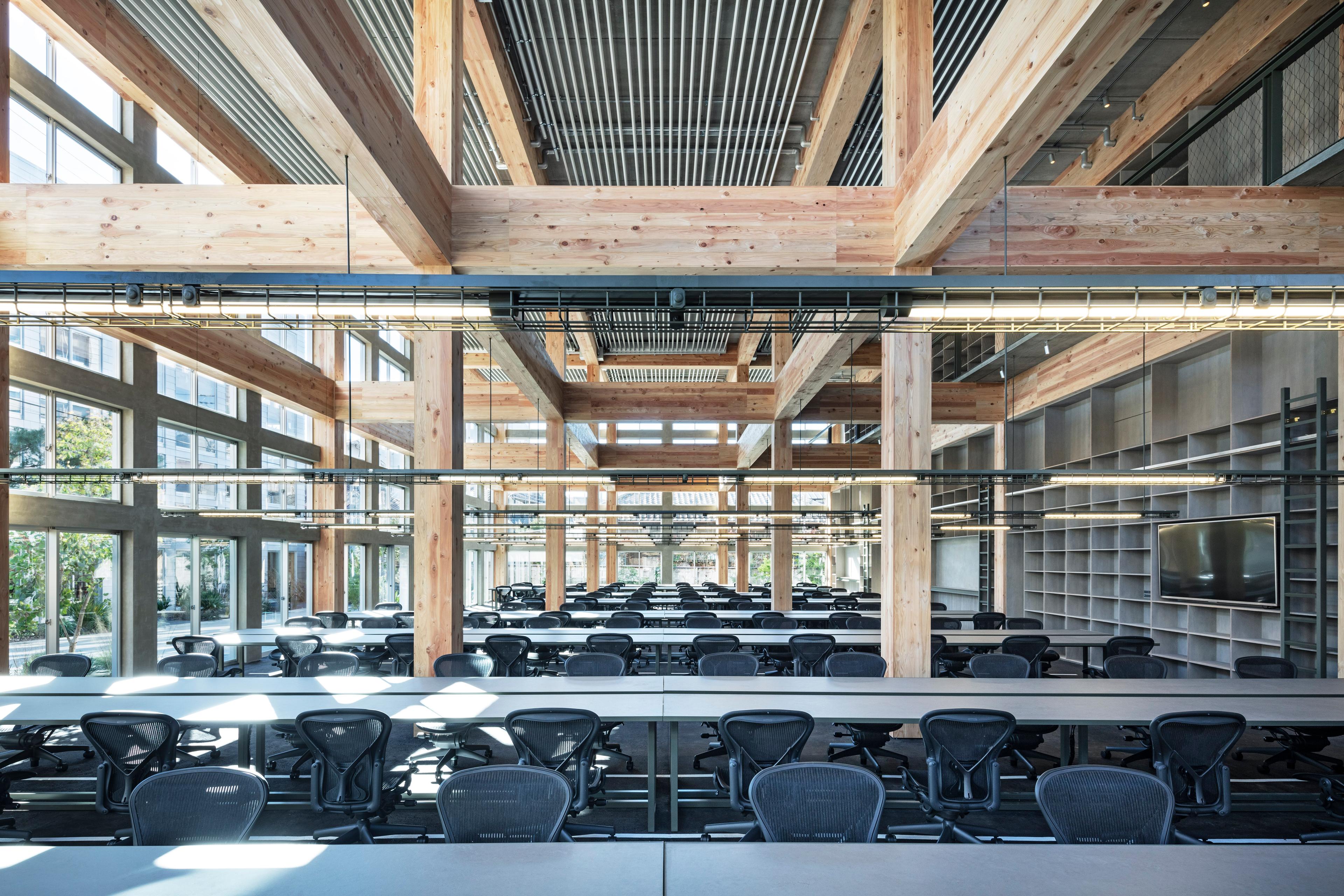 面白法人カヤック新社屋 研究開発棟・ぼくらの会議棟【木ビル(モクビル)】